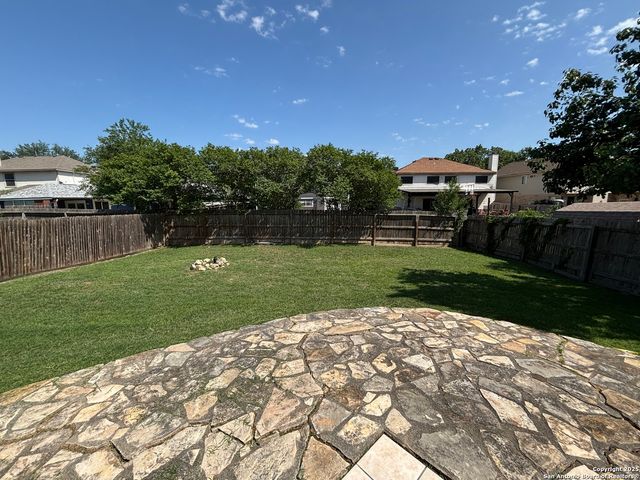 5850 Spring Pebble, San Antonio, TX 78247