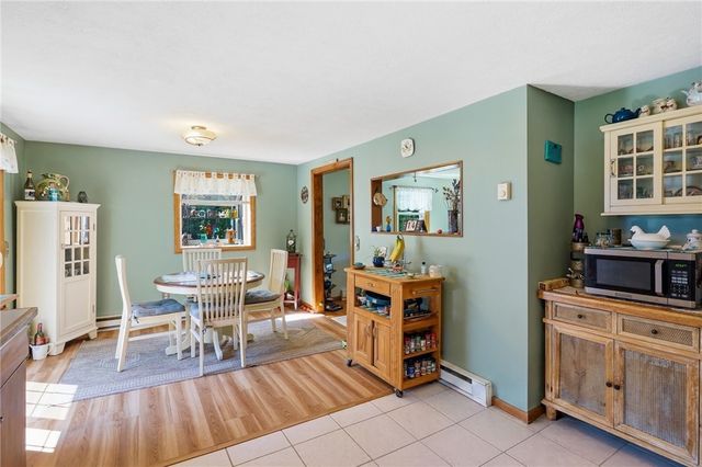 1564 Victory Highway, Coventry, RI 02827