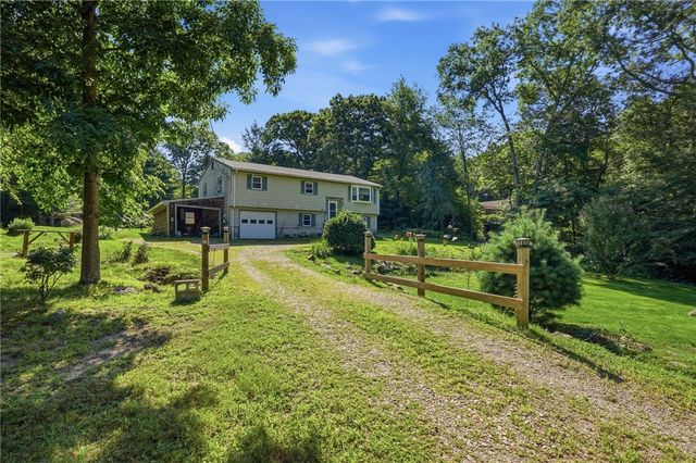 1564 Victory Highway, Coventry, RI 02827