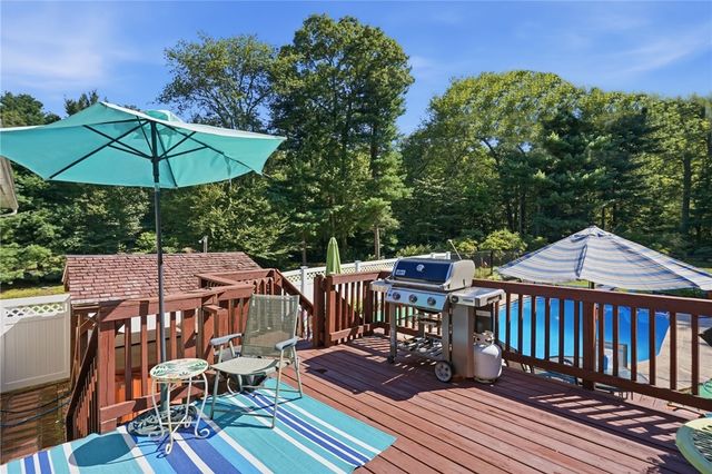 1564 Victory Highway, Coventry, RI 02827
