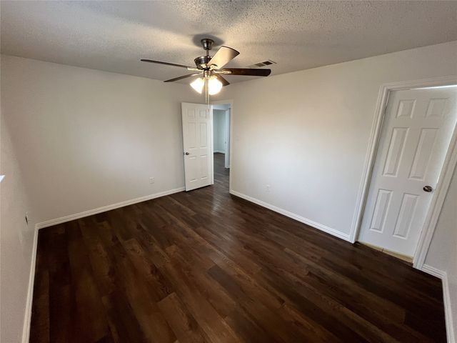 2901 Lanette Lane, Arlington, TX 76010