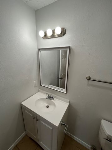 2901 Lanette Lane, Arlington, TX 76010