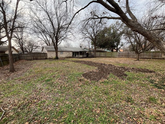 2901 Lanette Lane, Arlington, TX 76010