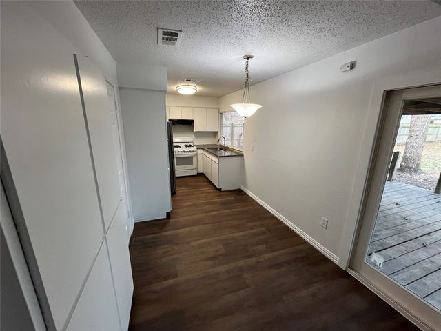 2901 Lanette Lane, Arlington, TX 76010