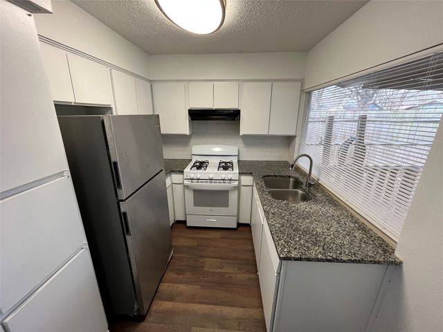 2901 Lanette Lane, Arlington, TX 76010