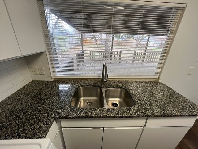 2901 Lanette Lane, Arlington, TX 76010