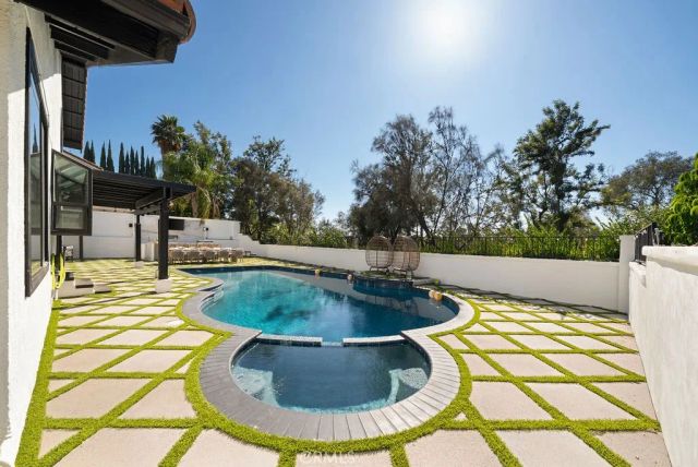 24291 Via San Clemente, Mission Viejo, CA 92692