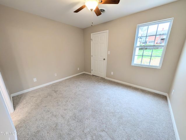 1944 Greenway Street, Kingsport, TN 37660