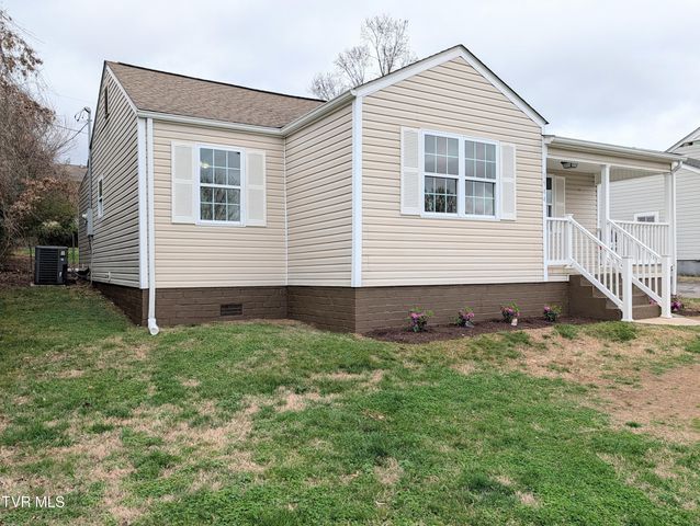 1944 Greenway Street, Kingsport, TN 37660