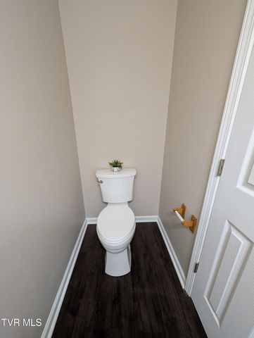 1944 Greenway Street, Kingsport, TN 37660