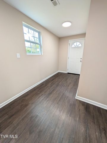 1944 Greenway Street, Kingsport, TN 37660