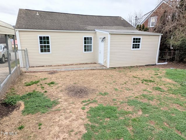 1944 Greenway Street, Kingsport, TN 37660