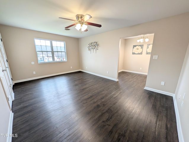 1944 Greenway Street, Kingsport, TN 37660