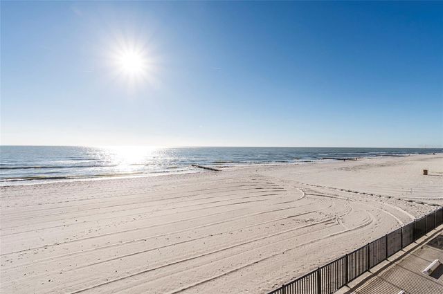 14900 GULF BOULEVARD 107, Madeira Beach, FL 33708