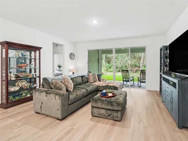 5984 SACRED OAK AVENUE, Mount Dora, FL 32757