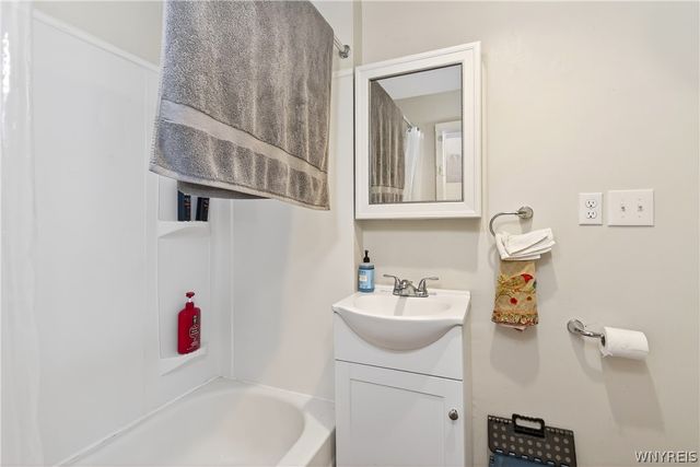 10864 Main Street, Clarence, NY 14031