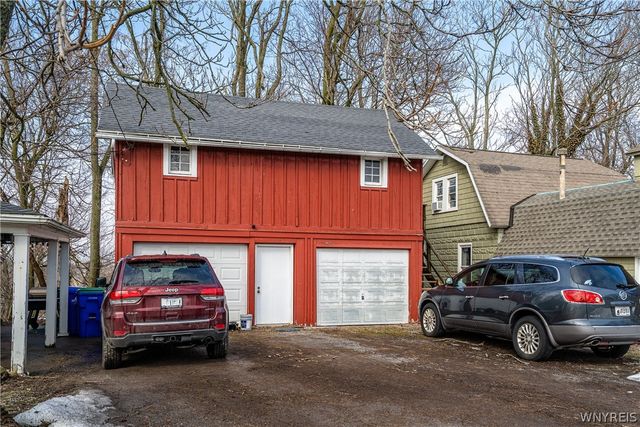 10864 Main Street, Clarence, NY 14031