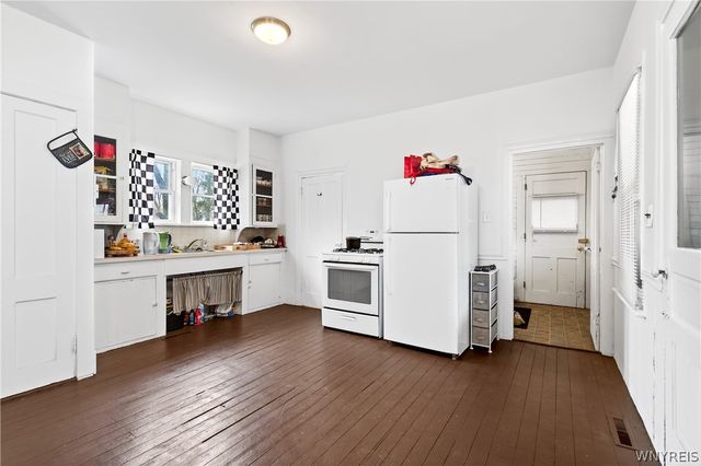 10864 Main Street, Clarence, NY 14031