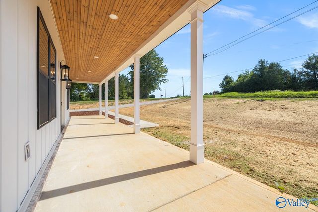 220 Prince Circle, Laceys Spring, AL 35754