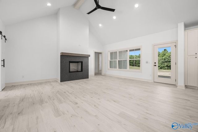 220 Prince Circle, Laceys Spring, AL 35754