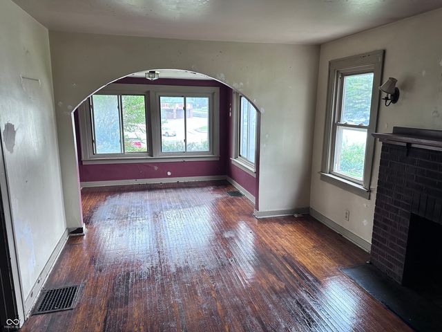 735 E Washington Street, Greencastle, IN 46135
