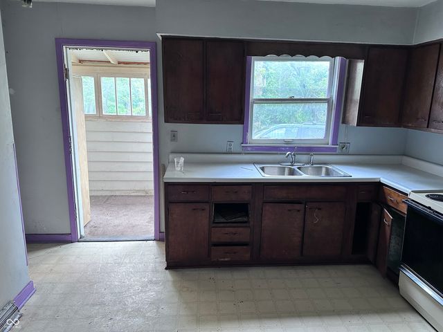 735 E Washington Street, Greencastle, IN 46135