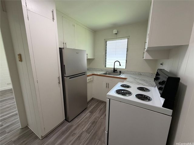 1329 Matlock Avenue, Honolulu, HI 96814