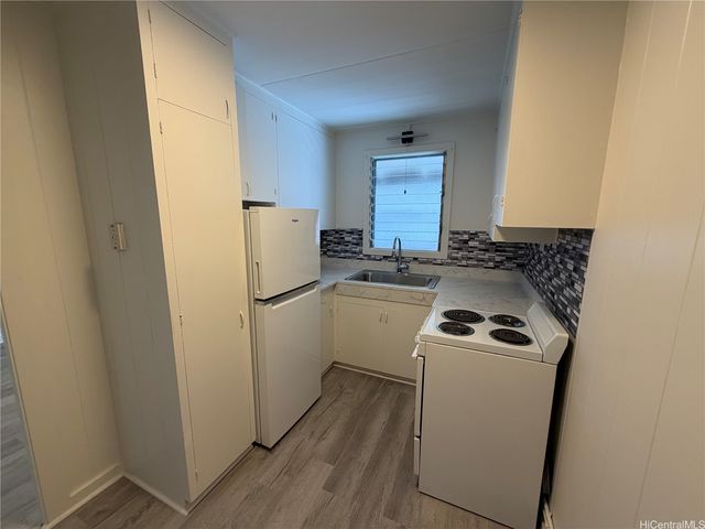 1329 Matlock Avenue, Honolulu, HI 96814