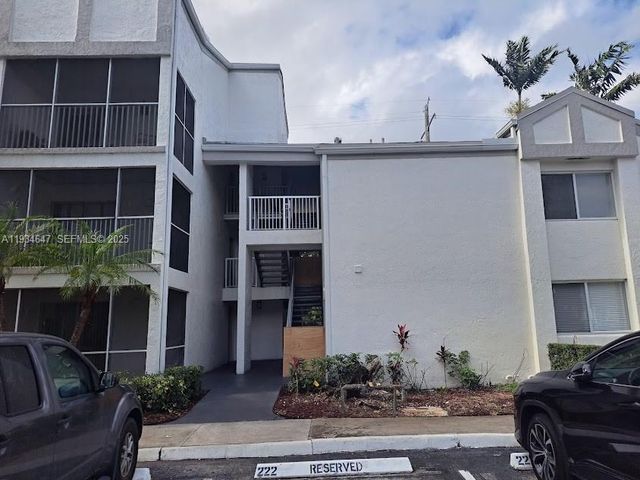 5612 Rock Island Rd 156, Tamarac, FL 33319