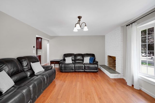 53 Cecile St, Agawam, MA 01001