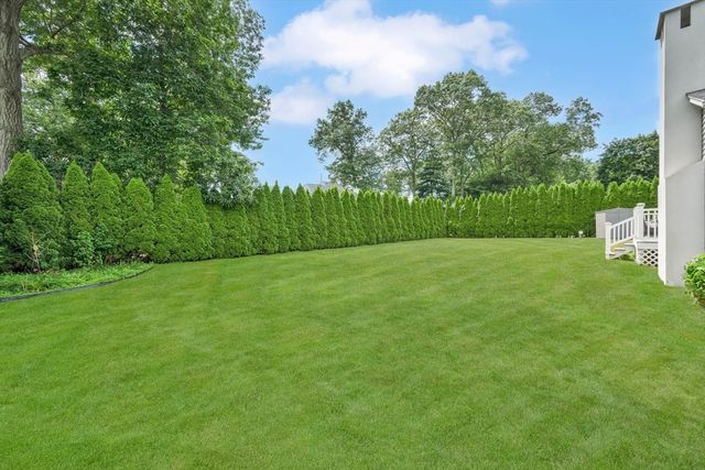 53 Cecile St, Agawam, MA 01001
