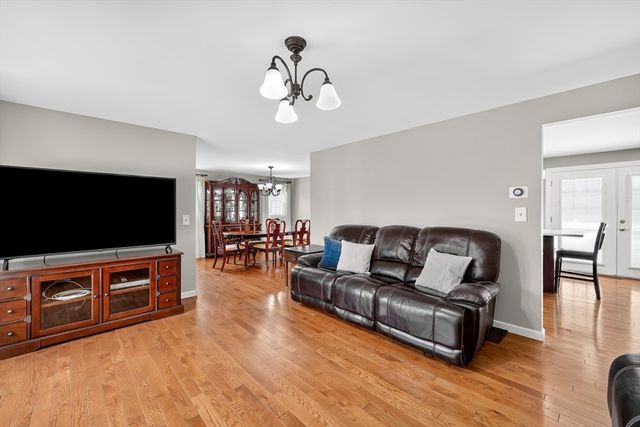 53 Cecile St, Agawam, MA 01001