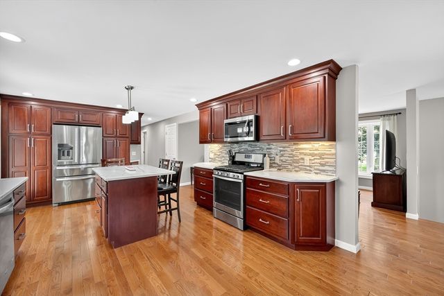 53 Cecile St, Agawam, MA 01001