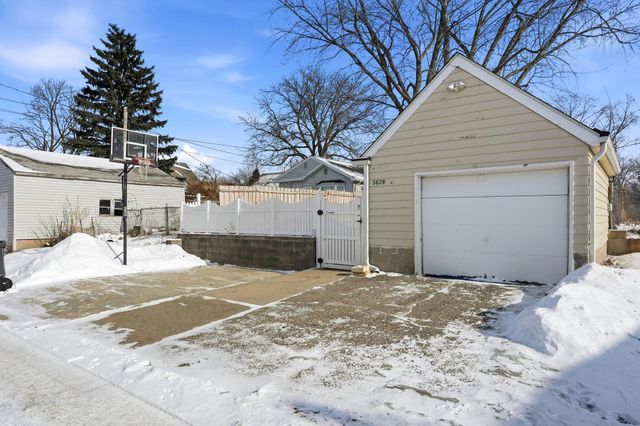 5628 32nd Avenue S, Minneapolis, MN 55417