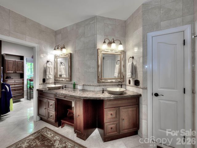 4601 Nobility Court 16, Charlotte, NC 28269