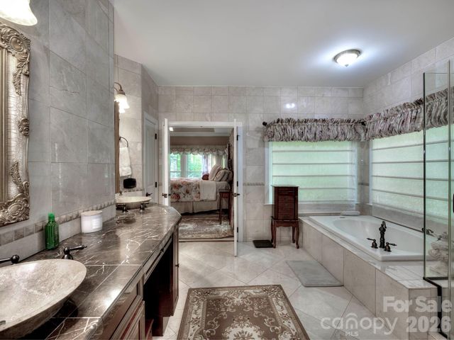 4601 Nobility Court 16, Charlotte, NC 28269