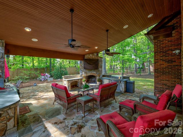 4601 Nobility Court 16, Charlotte, NC 28269