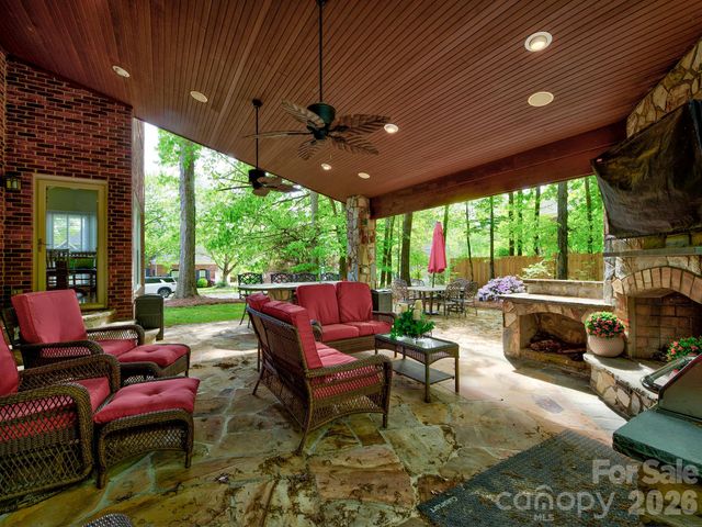 4601 Nobility Court 16, Charlotte, NC 28269