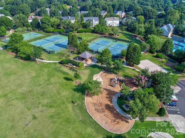 4601 Nobility Court 16, Charlotte, NC 28269