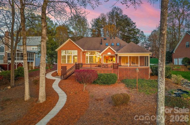 124 Hunter Spring Lane, Mooresville, NC 28117
