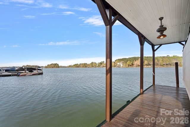 124 Hunter Spring Lane, Mooresville, NC 28117