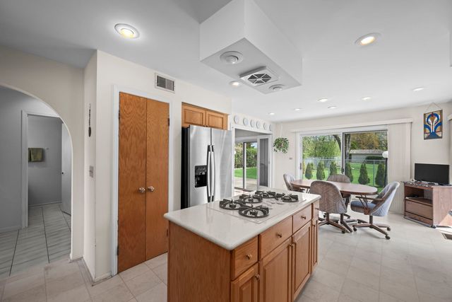 9405 Natchez Avenue, Morton Grove, IL 60053