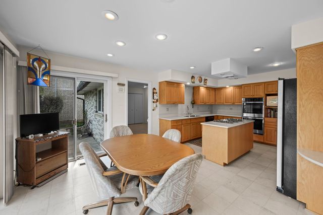 9405 Natchez Avenue, Morton Grove, IL 60053
