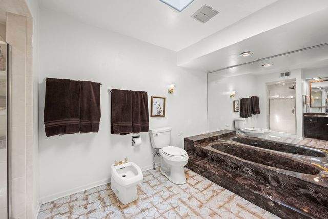 9405 Natchez Avenue, Morton Grove, IL 60053