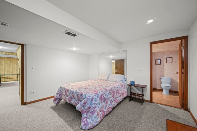9405 Natchez Avenue, Morton Grove, IL 60053