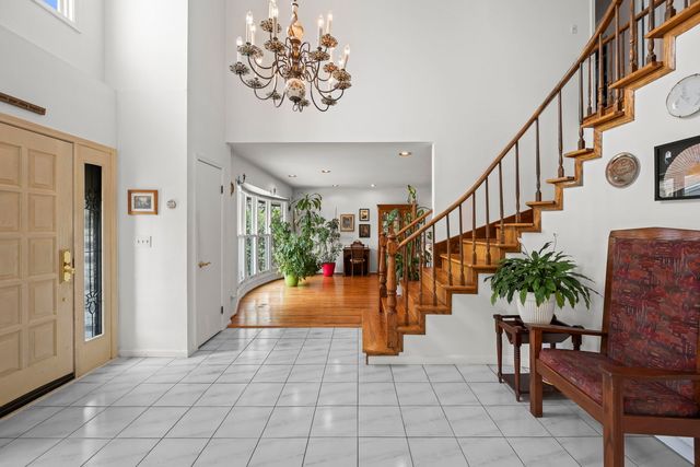 9405 Natchez Avenue, Morton Grove, IL 60053