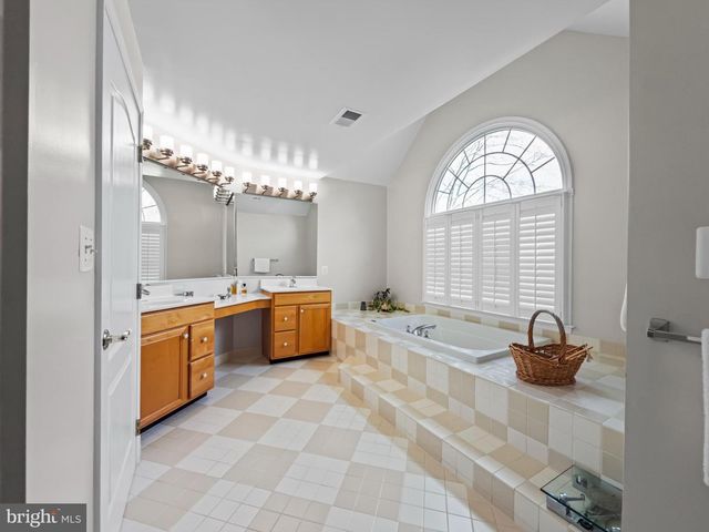 314 ALDERWOOD DR, Gaithersburg, MD 20878