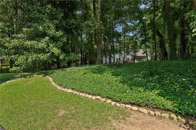 974 Laurel Springs Lane SW, Marietta, GA 30064