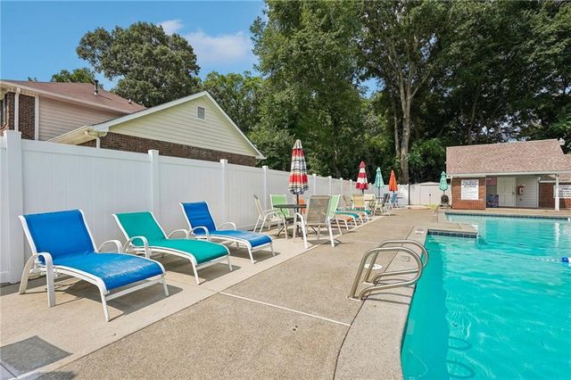 974 Laurel Springs Lane SW, Marietta, GA 30064
