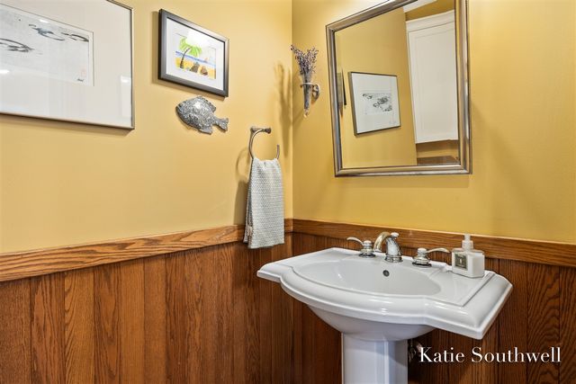 7320 Valhalla Drive, Alto, MI 49302